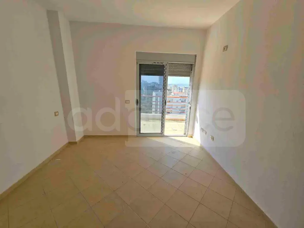 Apartament  100m² 8 floor