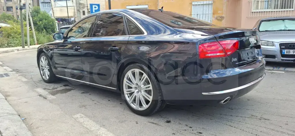 Audi A8 D4  2011, 222 000 km