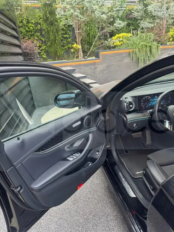 Mercedes-Benz E-Class AMG W213  2023, 45 000 km