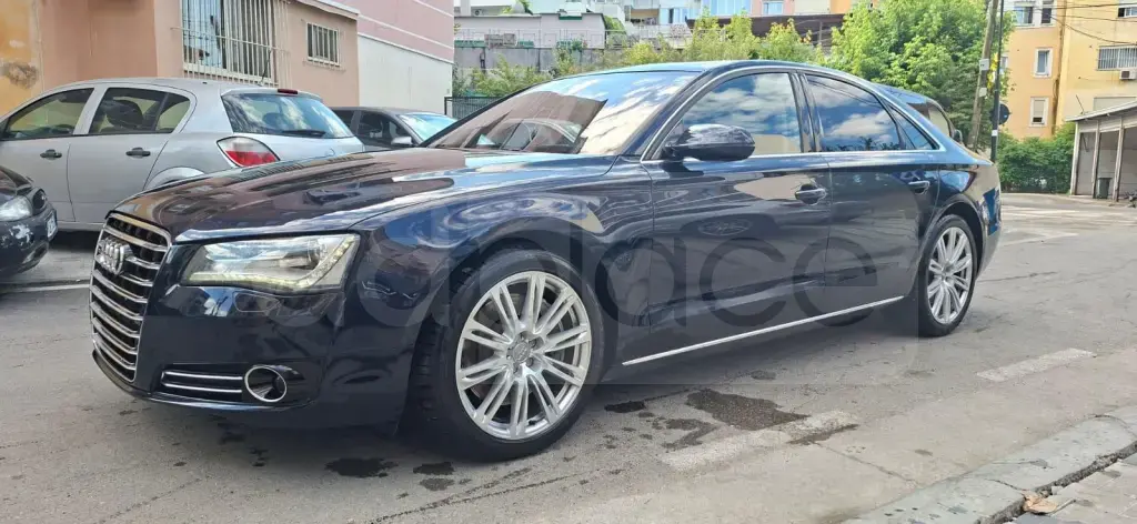 Audi A8 D4  2011, 222 000 km