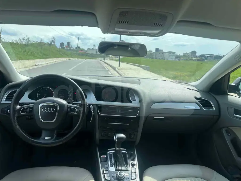 Audi A4 B8 Facelift  2012, 200 000 km