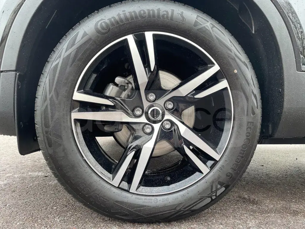 Volvo XC40 I Facelift (2022-) 2023, 30 000 km