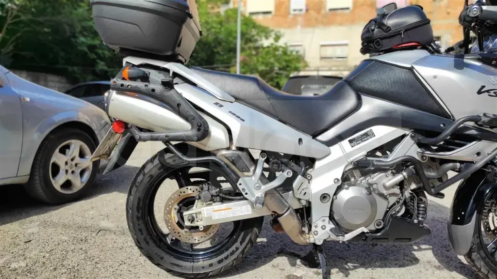 shitet SUZUKI