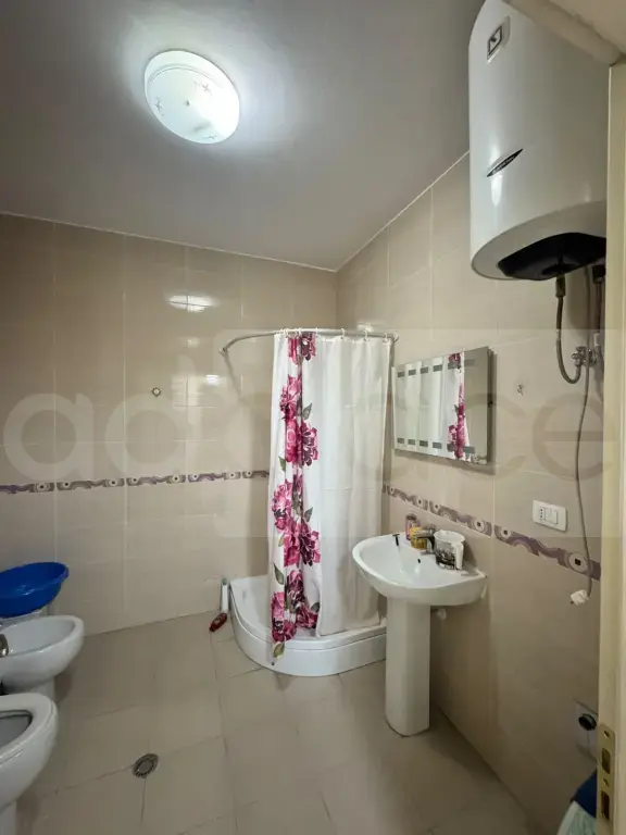 Apartament 2 dhoma 1 m² 4 kati