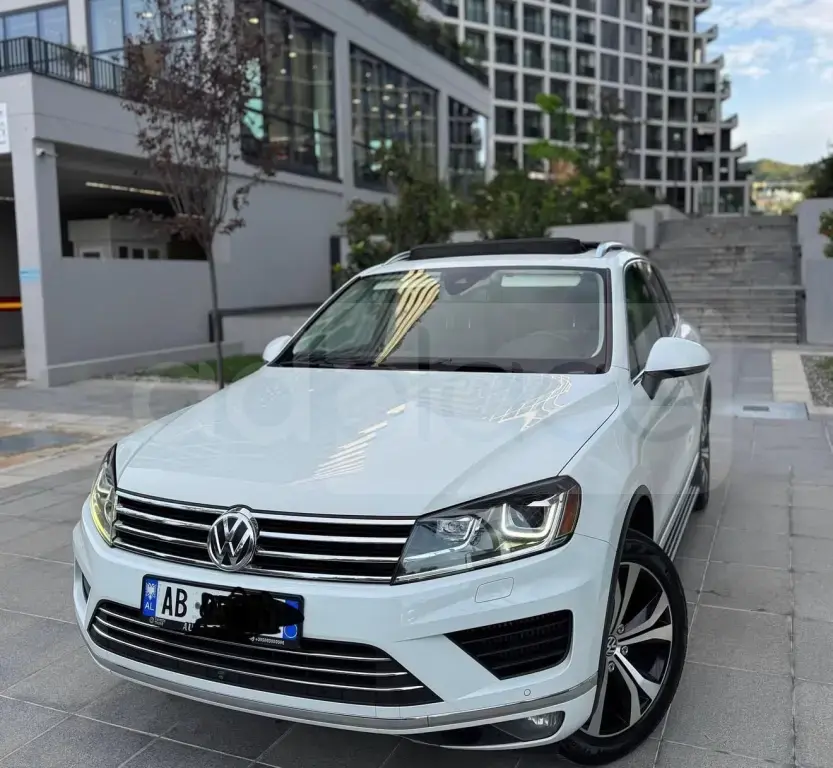 Volkswagen Touareg II Facelift  2016, 242 000 km