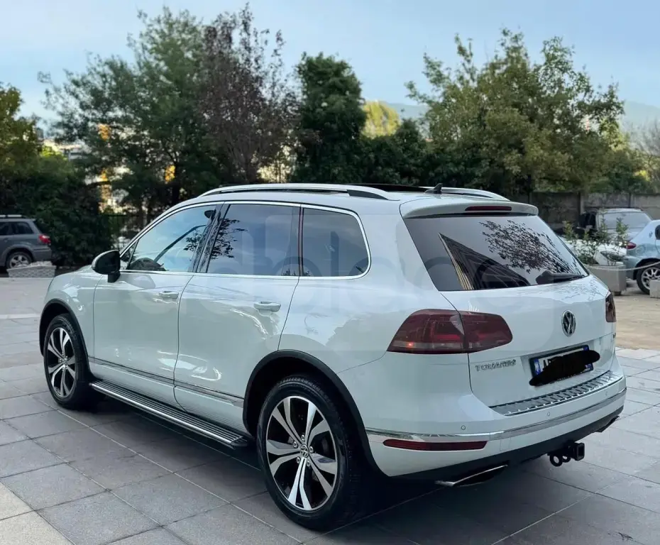 Volkswagen Touareg II Facelift  2016, 242 000 km