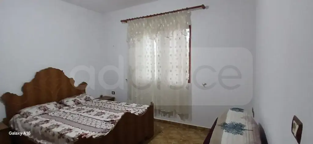 Shtëpi  93m²