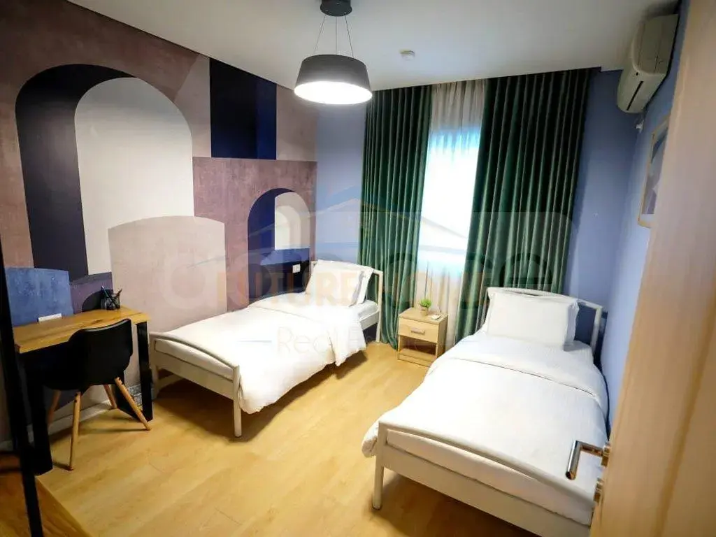 Apartament 3 rooms 80m² 2 floor