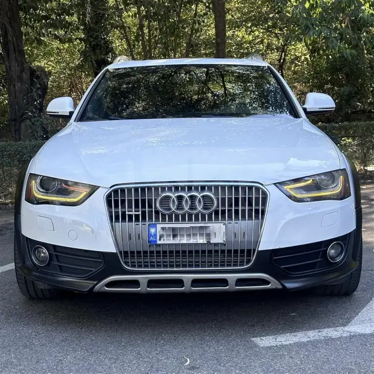 Audi A4 Allroad B8 Facelift  2014, 182 000 km