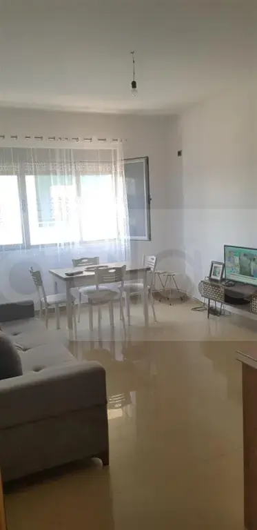 Jepet me qera apartament në Golem