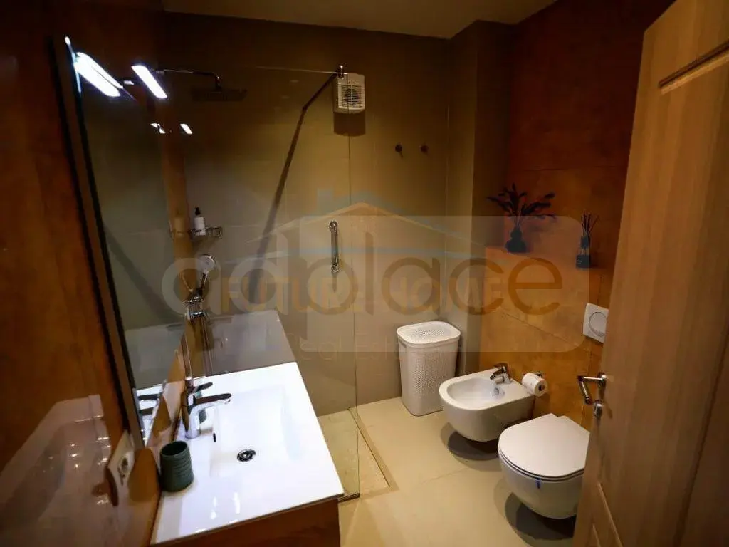 Apartament 3 rooms 80m² 2 floor