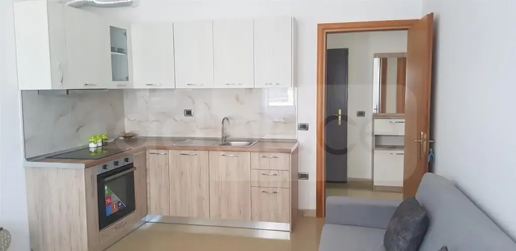Jepet me qera apartament në Golem