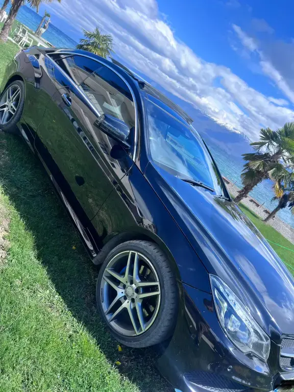 Mercedes-Benz E-Class W213  2016, 124 785 km