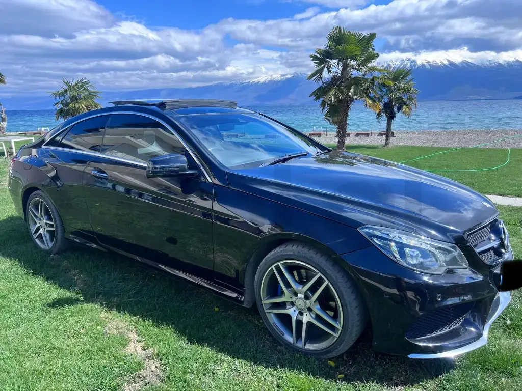 Mercedes-Benz E-Class W213  2016, 124 785 km