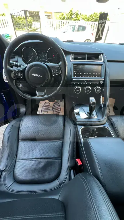 Jaguar E-Pace I  2018, 128 000 km