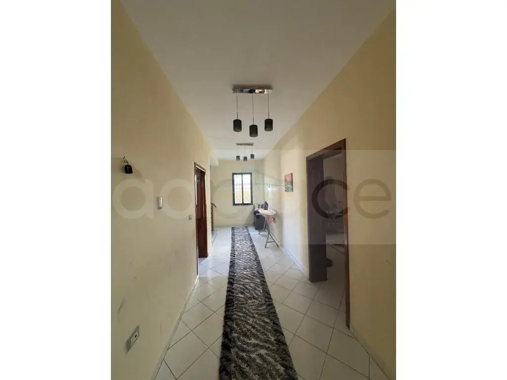 Vilë  260m²