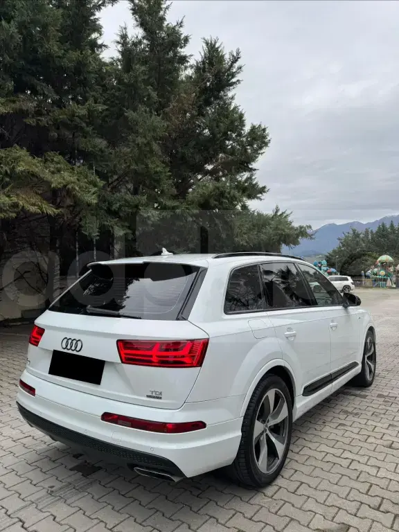Audi Q7 4M  2016, 250 000 km