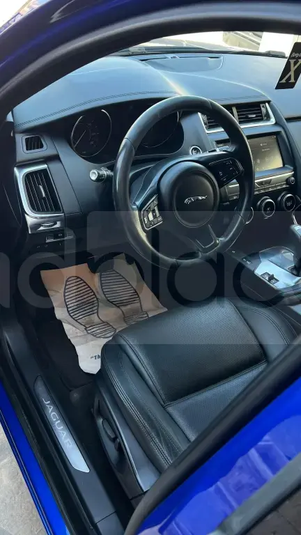 Jaguar E-Pace I  2018, 128 000 km