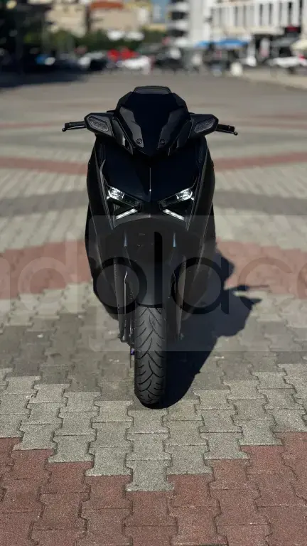 Yamaha Xmax