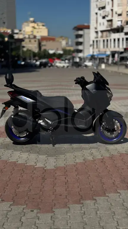 Yamaha Xmax