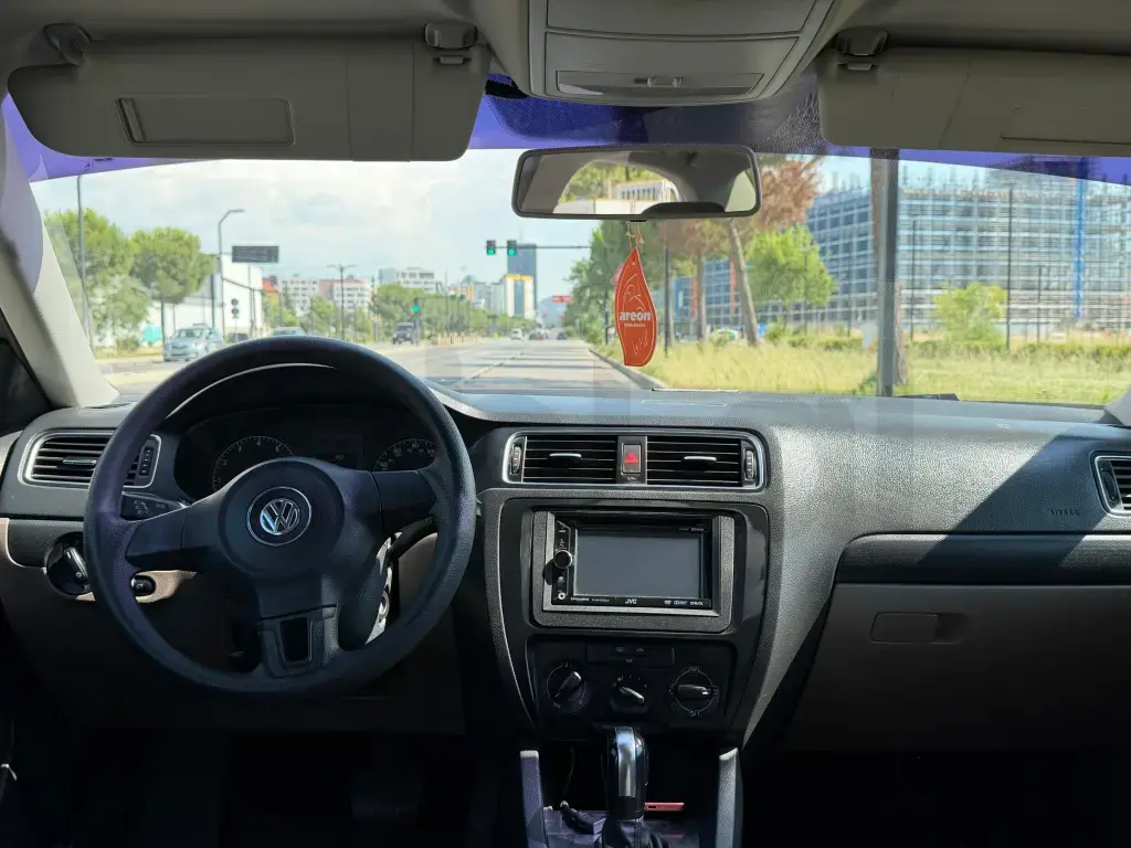 Volkswagen Jetta VI Facelift  2014, 100 000 km