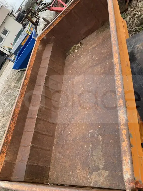 Rimorkio prekolic kiper me vojë me qmim 960euro pa letra