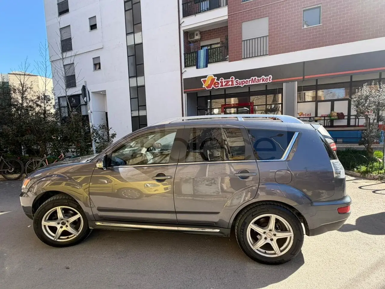 Mitsubishi Outlander XL Facelift 2010