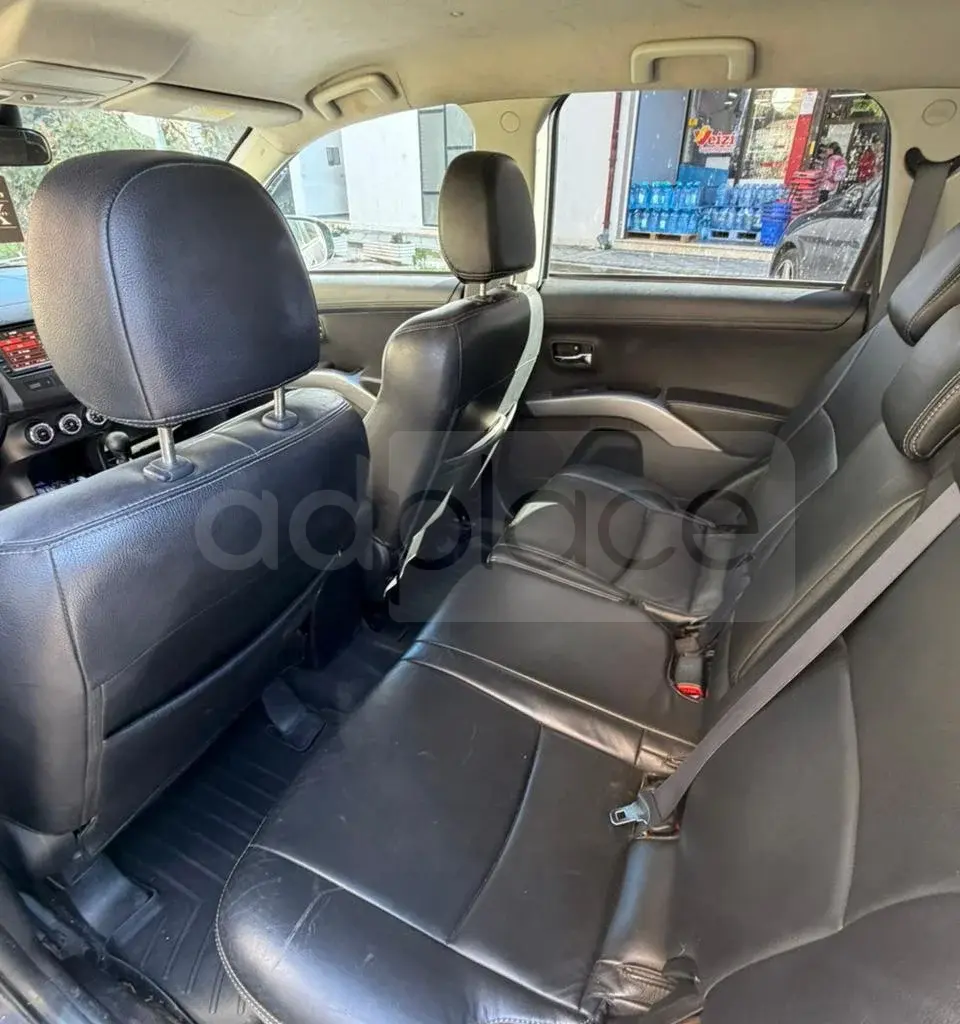 Mitsubishi Outlander XL Facelift 2010