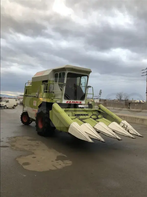 Autokombaj claas dominator 76 me dy hedera miser gruri