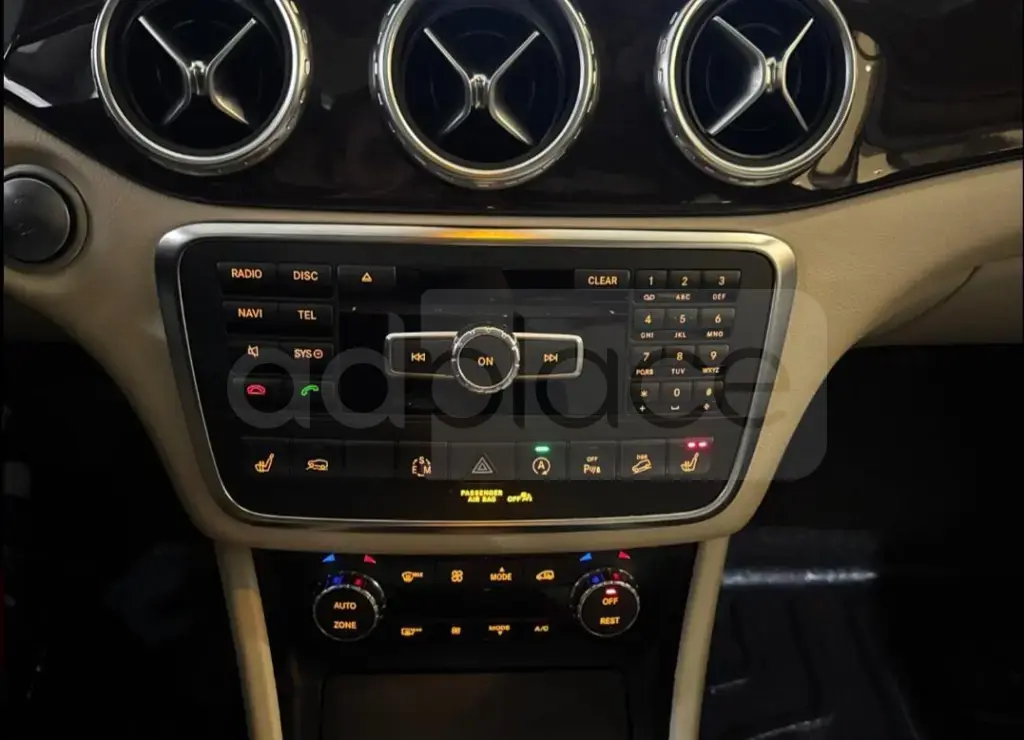 Mercedes-Benz GLA X156  2016, 133 000 km