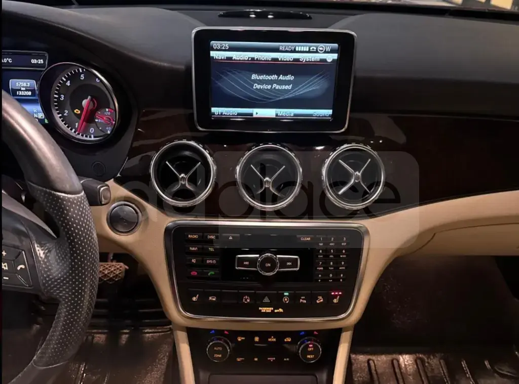 Mercedes-Benz GLA X156  2016, 133 000 km