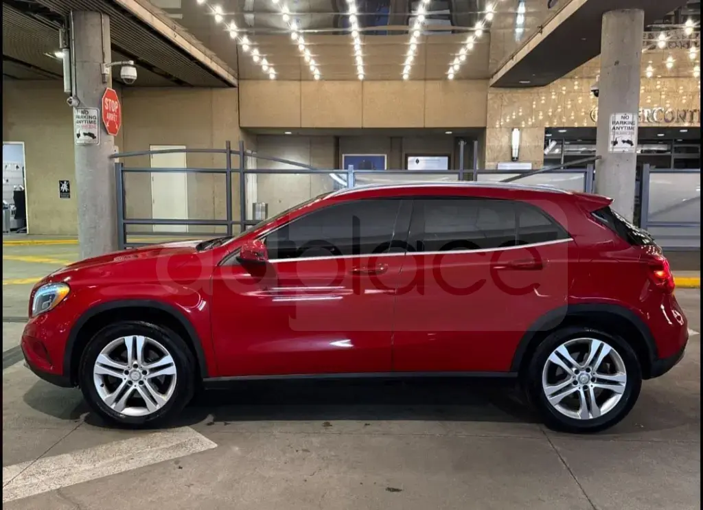 Mercedes-Benz GLA X156  2016, 133 000 km