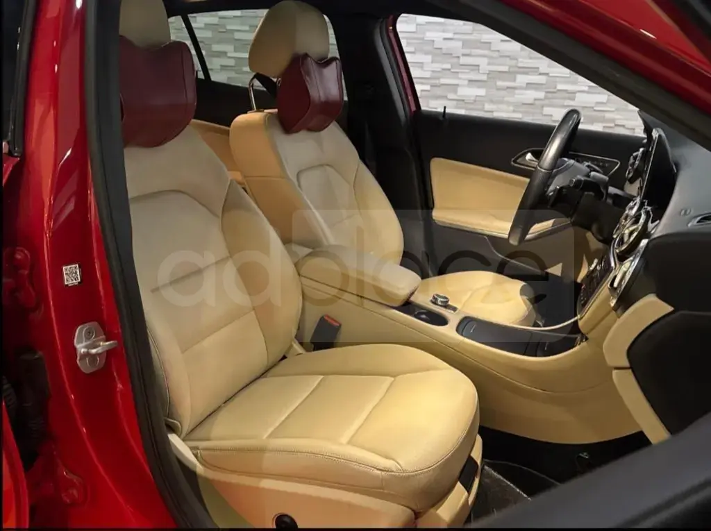 Mercedes-Benz GLA X156  2016, 133 000 km