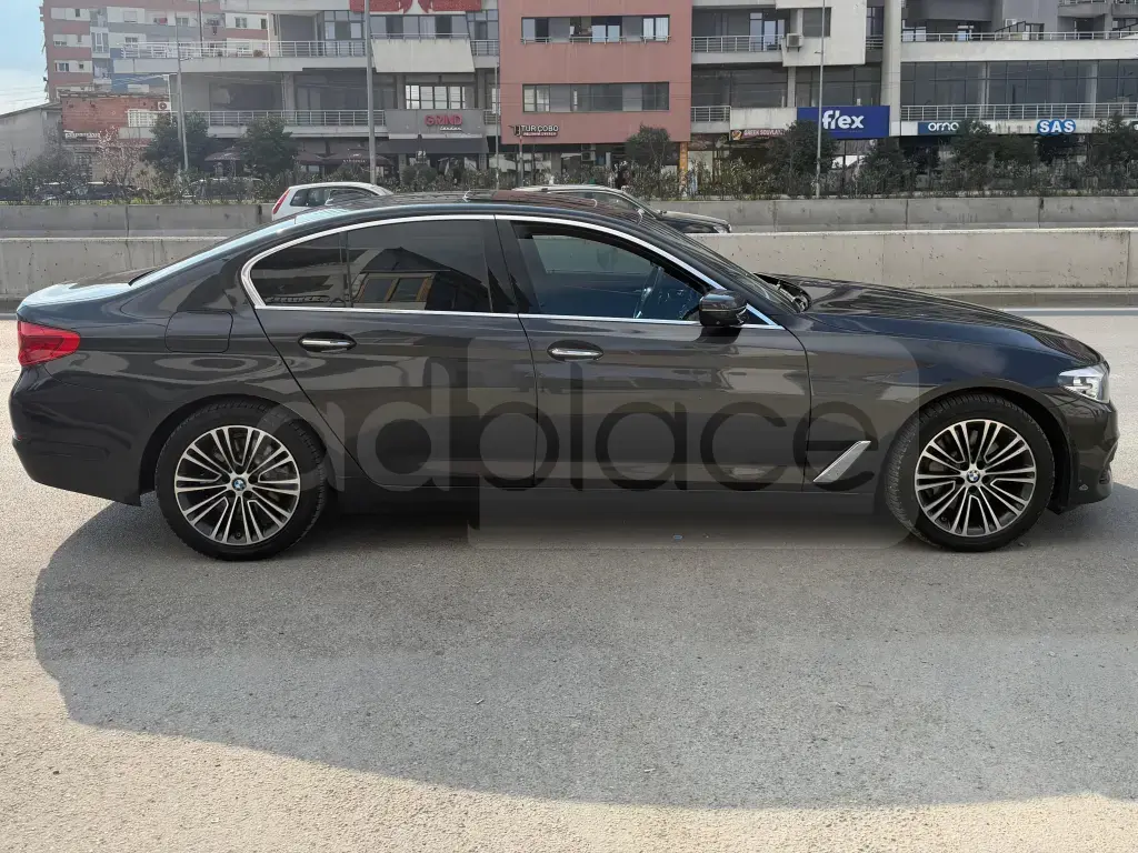 BMW 5 series G30/G31  2018, 225 000 km