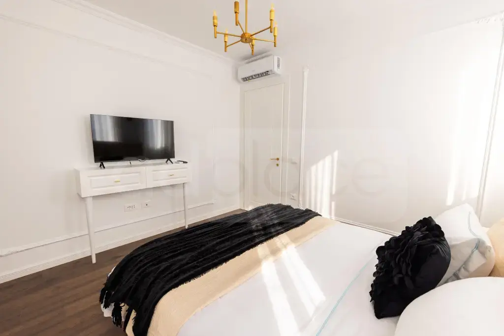 Apartament 1 room 66m² 1 floor
