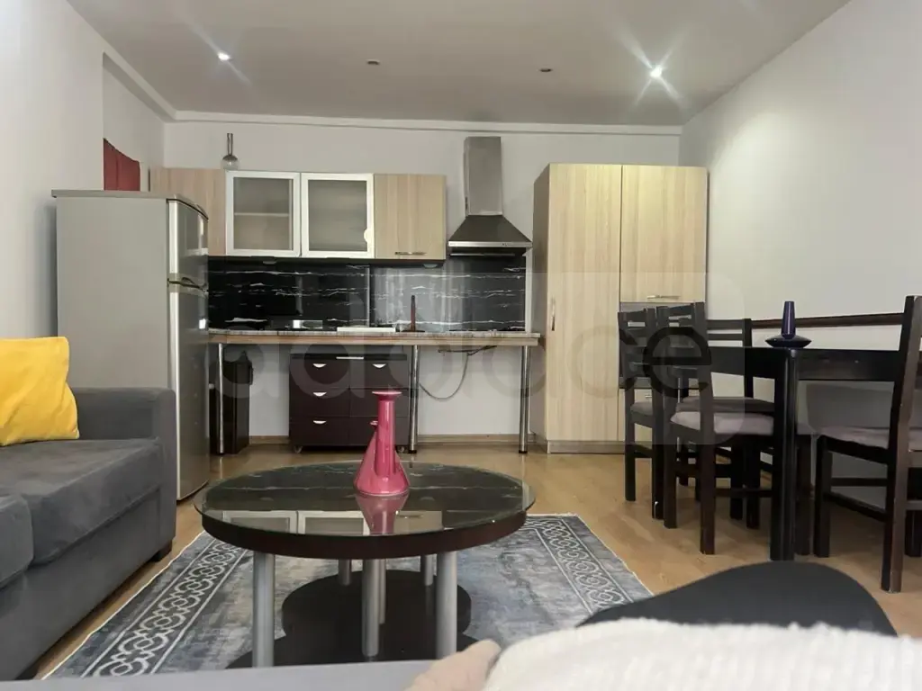 Shtëpi  90m²