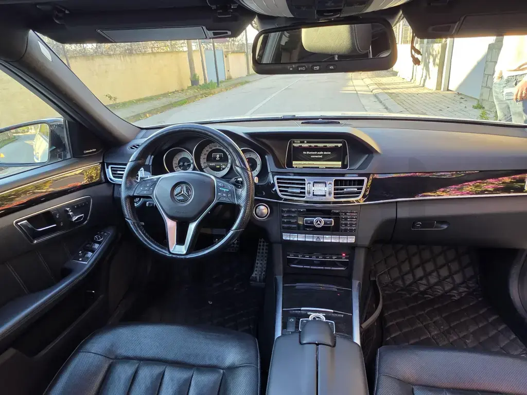 Mercedes-Benz E-Class A207 Facelift  2015, 249 000 km