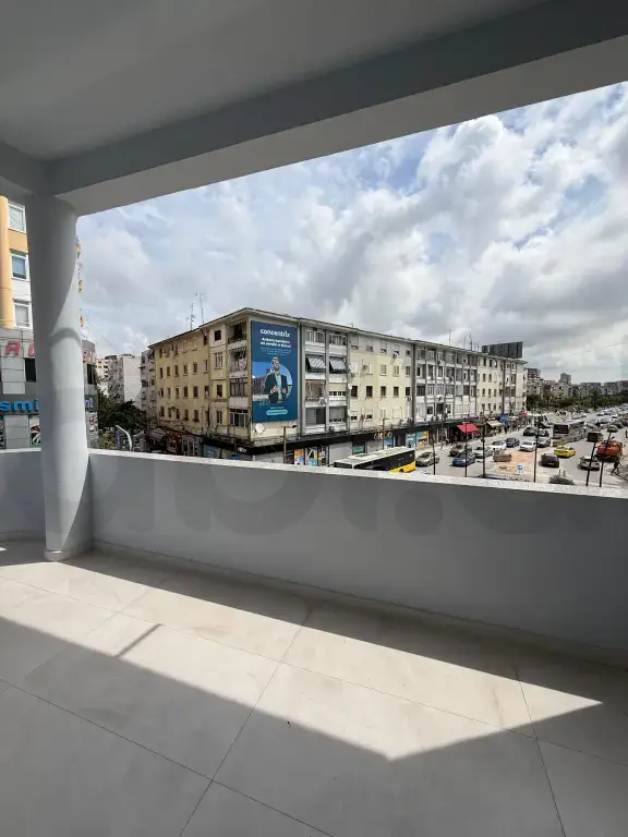 Qendër biznesi  125 m² 2 floor