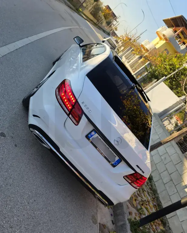 Mercedes-Benz E-Class A207 Facelift  2015, 249 000 km