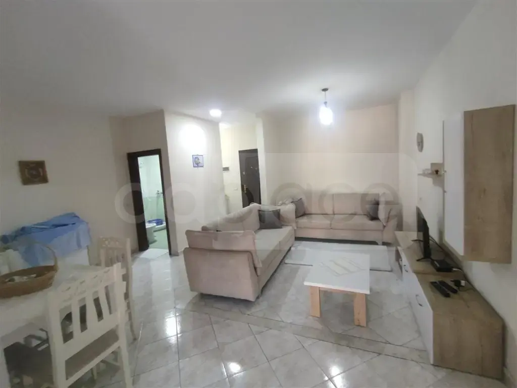 Apartament 1 room 70m² 2 floor