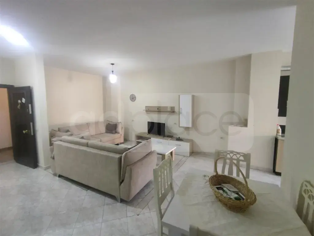 Apartament 1 room 70m² 2 floor