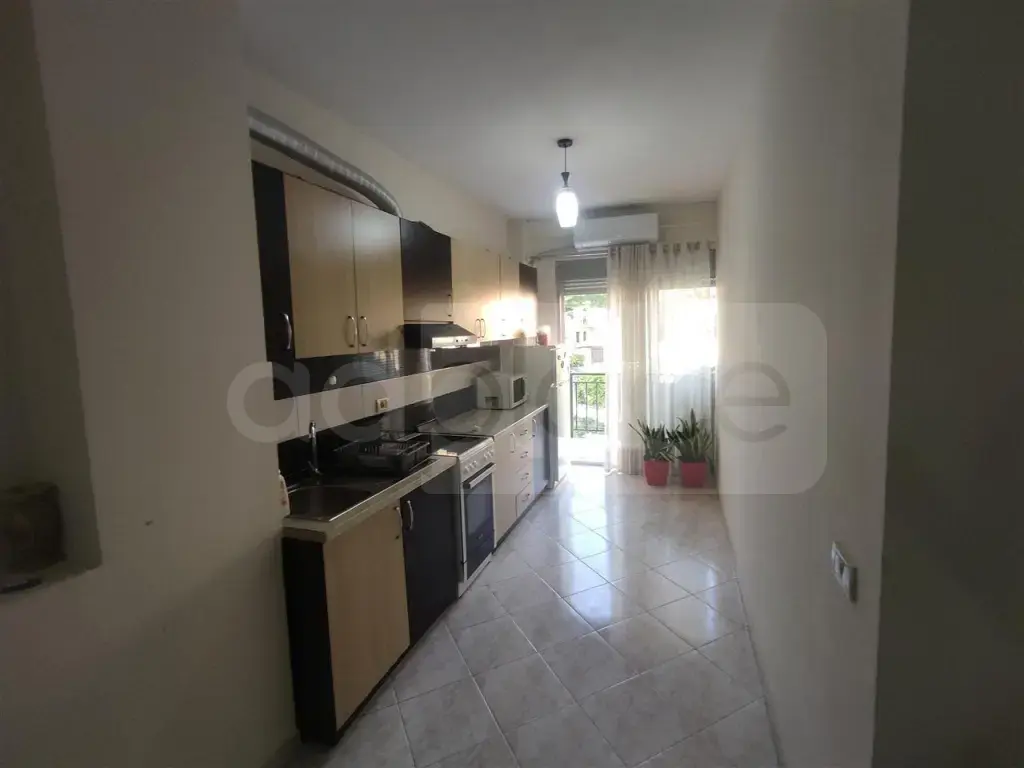 Apartament 1 room 70m² 2 floor