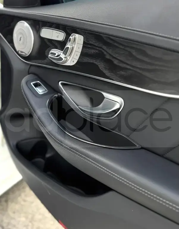 Mercedes-Benz C-Class AMG W205  2016, 154 000 km