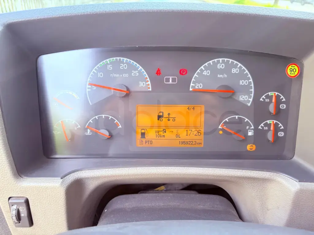 VOLVO FE - 2012 190.000 KM Makin Plerash.