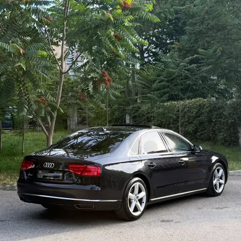 Audi A8 D4  2013, 168 000 km