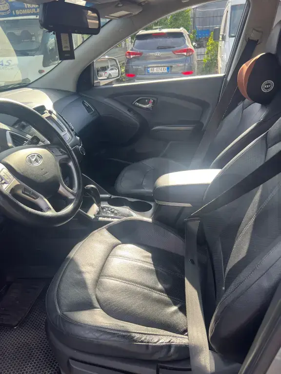 Hyundai Tucson II  2012, 210 000 km