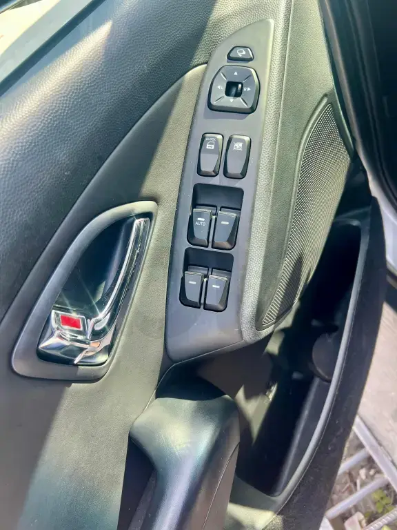 Hyundai Tucson II  2012, 210 000 km