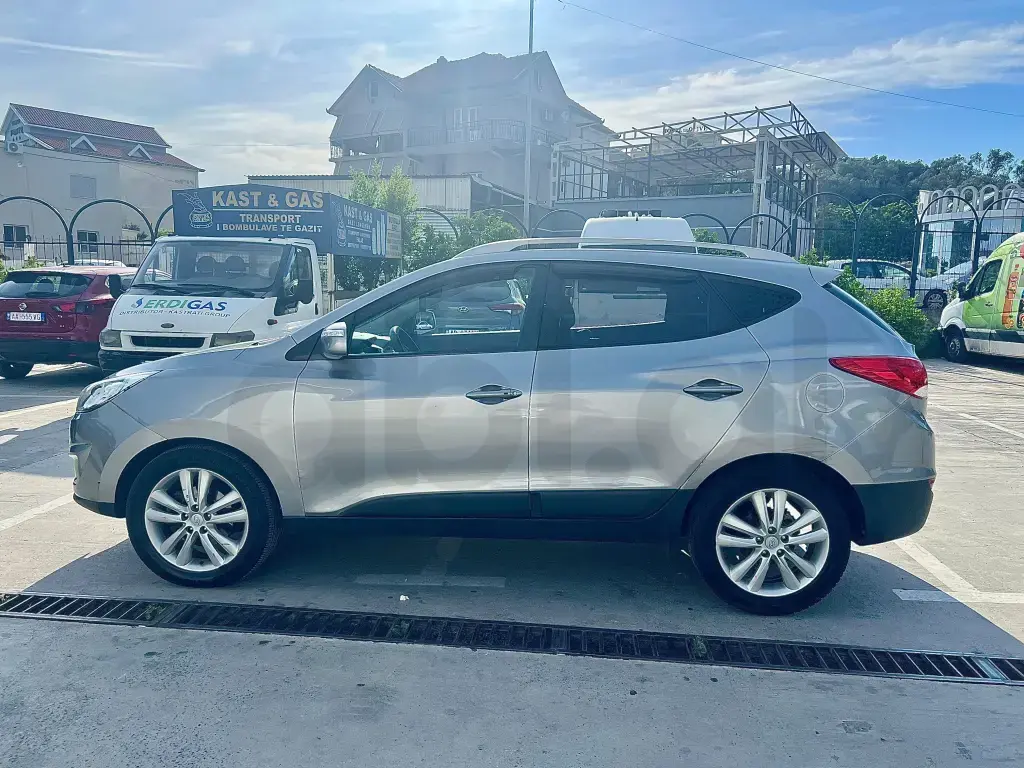 Hyundai Tucson II  2012, 210 000 km