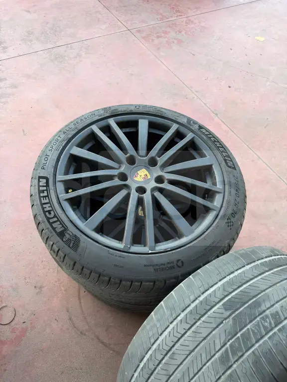 Porsche Panamera ,Cayenne ,Macan 2020   /R20