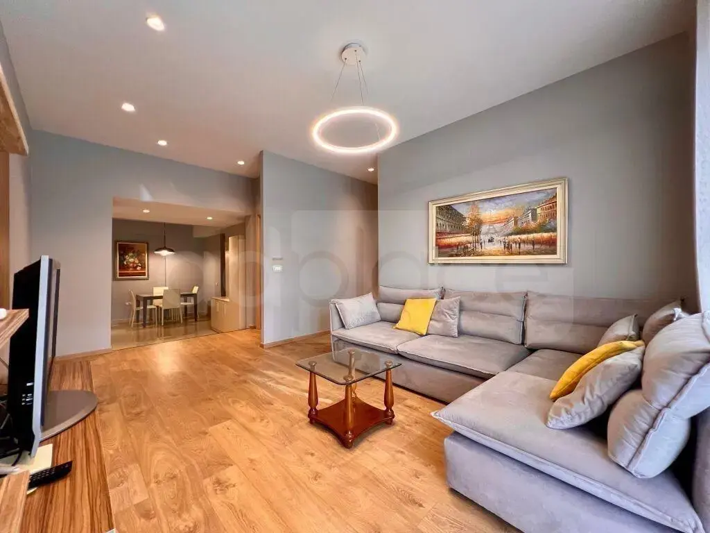 Apartament  90m² 4 floor